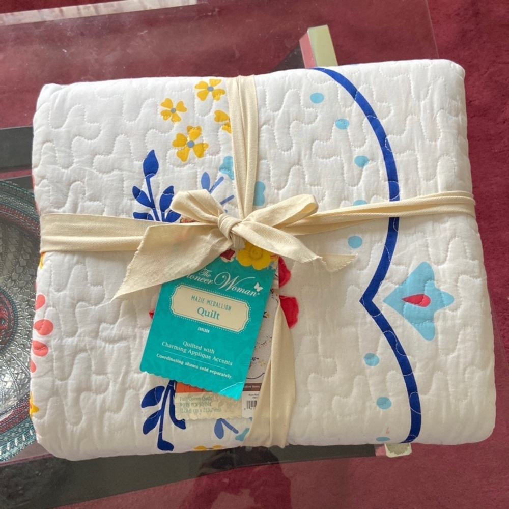 Mazie Medallion Quilt